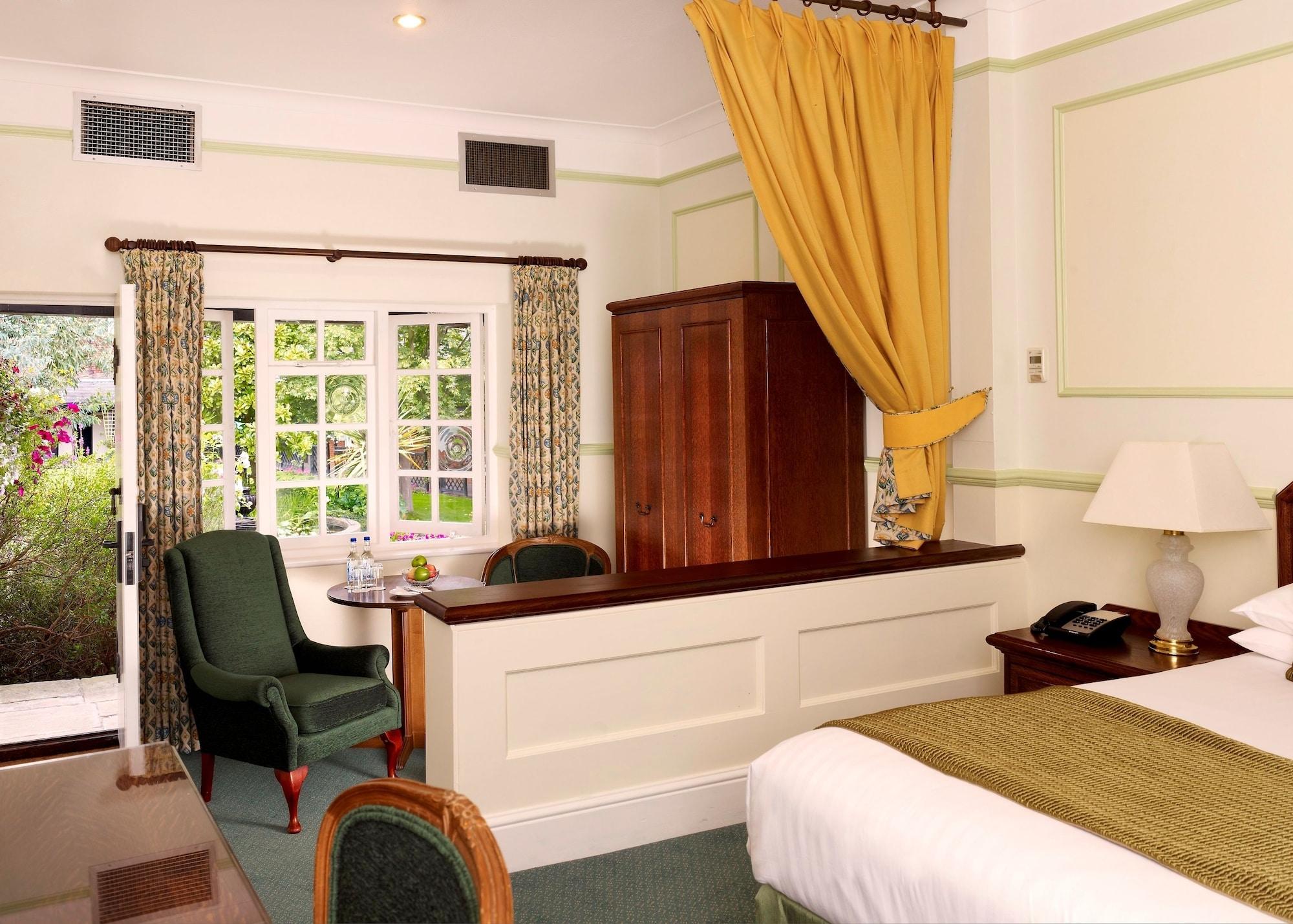 Marygreen Manor Brentwood Dış mekan fotoğraf